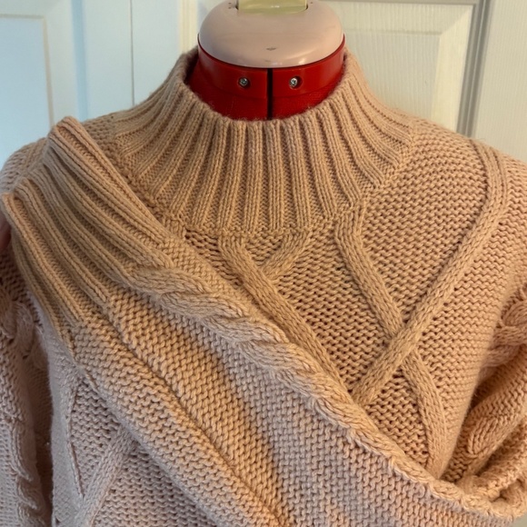 Peach Gap Mock Neck Cable Knit Sweater size L - Picture 3 of 7